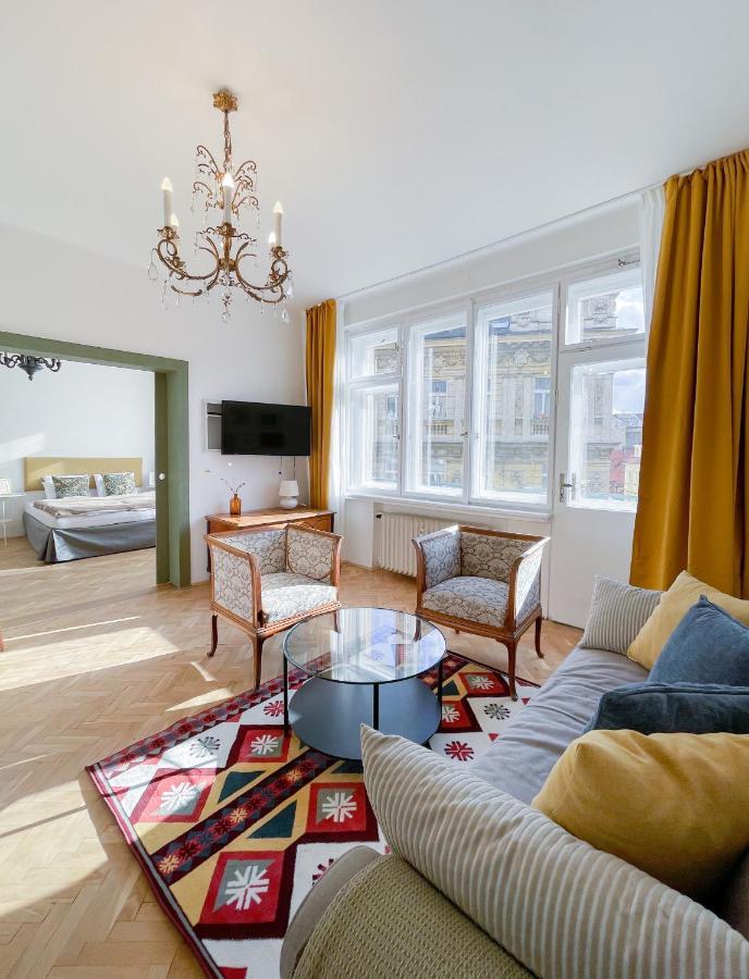 Turnkey I Vintage Terrace Apartment Praga Exterior foto